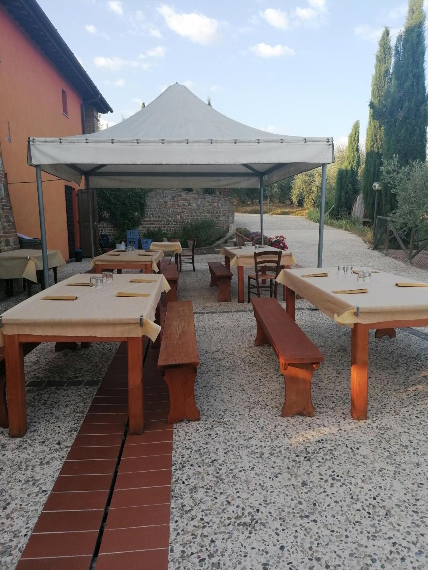 Agriturismo Borgo Stella Монтеспертоли Екстериор снимка