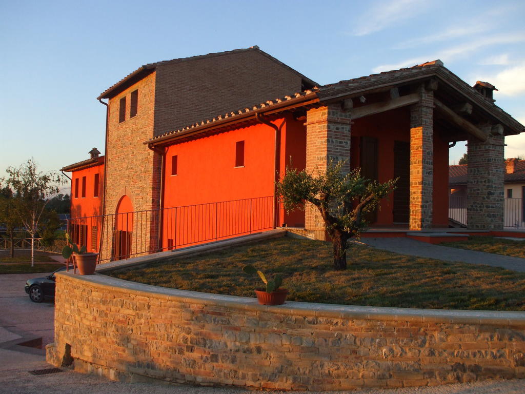 Agriturismo Borgo Stella Монтеспертоли Екстериор снимка