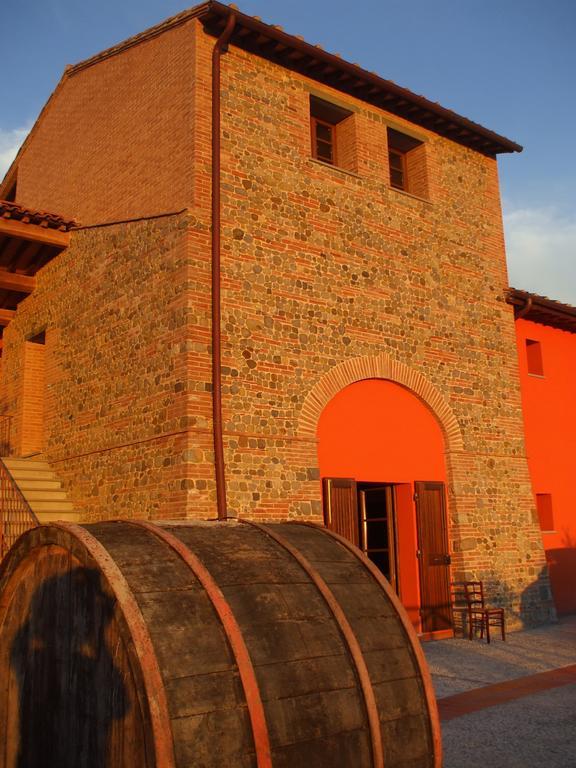Agriturismo Borgo Stella Монтеспертоли Екстериор снимка